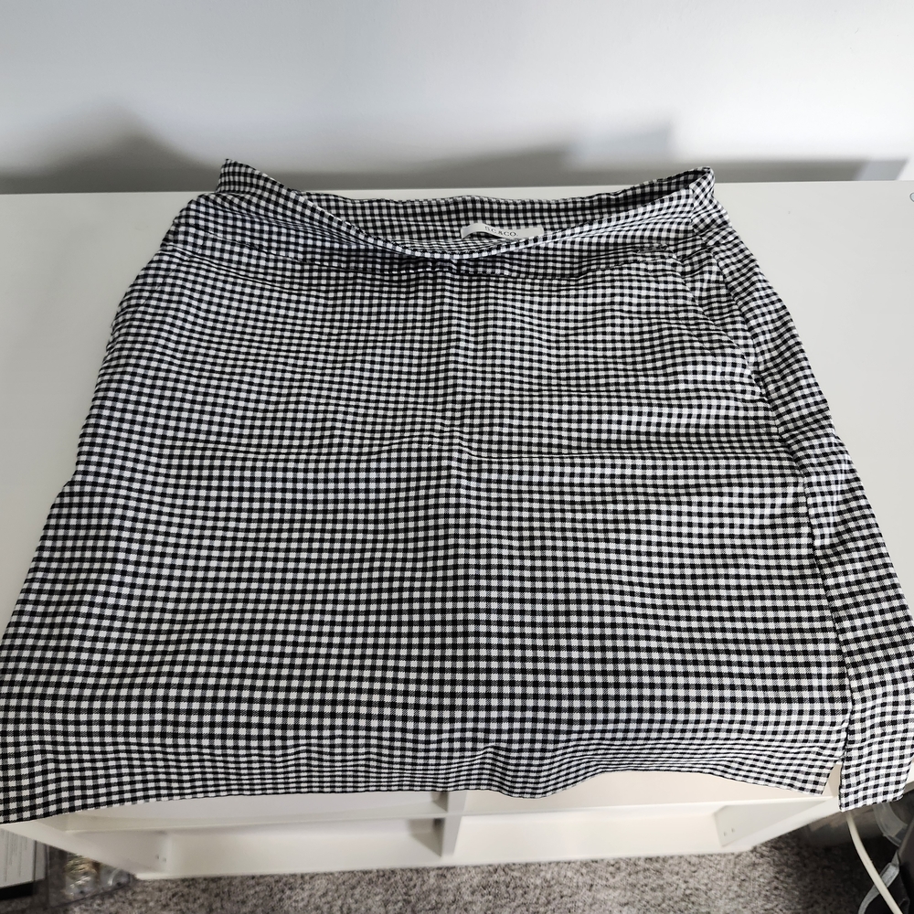 Skort Skirt Acrivewear Checkered Black And White Pockets Stretch Material